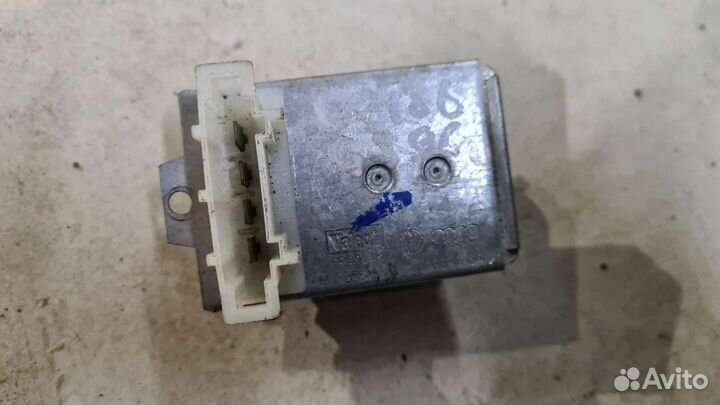 Резистор отопителя VW Passat B4 701959263A