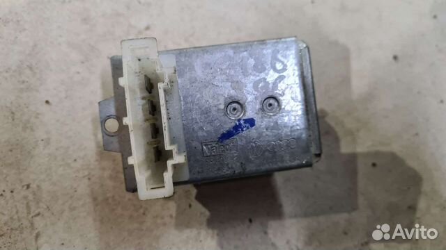 Резистор отопителя VW Passat B4 701959263A