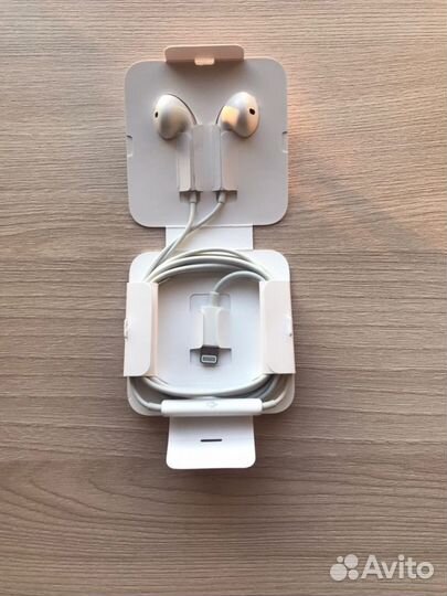 Apple наушники Earpods ligtning новые