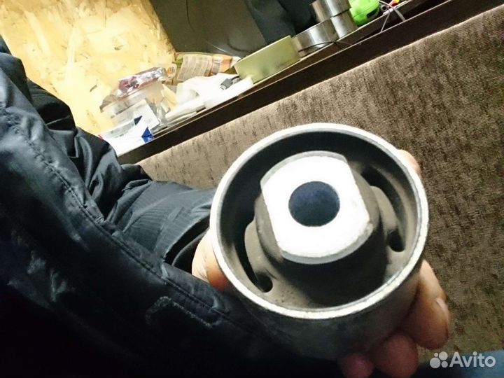 Сайленблок задней балки audi 100 C4