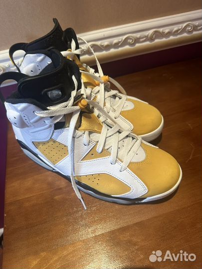 Air Jordan 6 Yellow