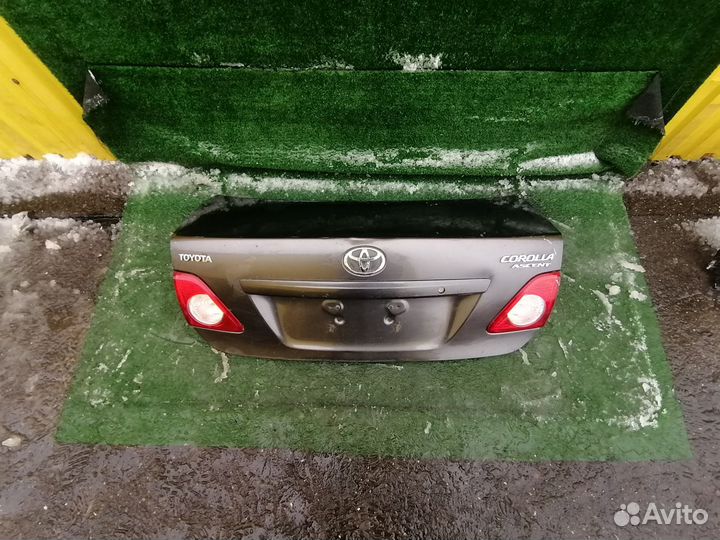 Крышка багажника Toyota Corolla NRE150