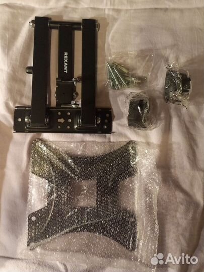 Кронштейн для телевизора наклонно-поворотный