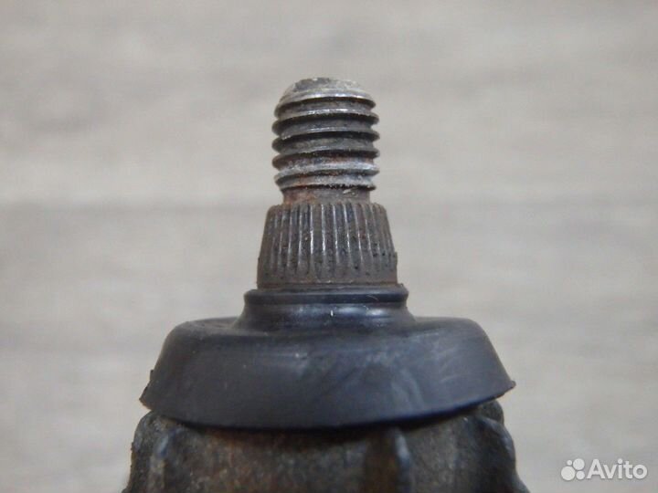 Моторчик стеклоочистителя передний 2110