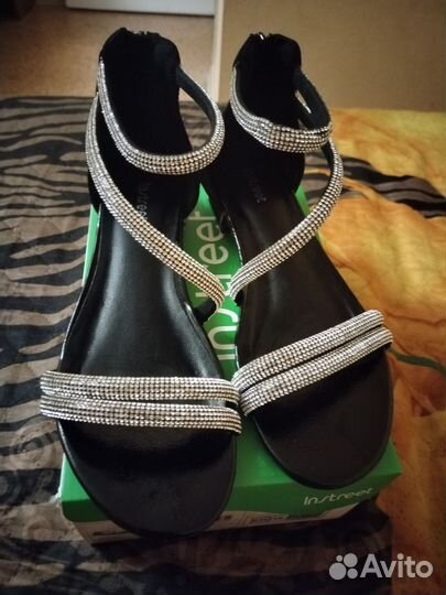 Сандалии женские 39 размер новые