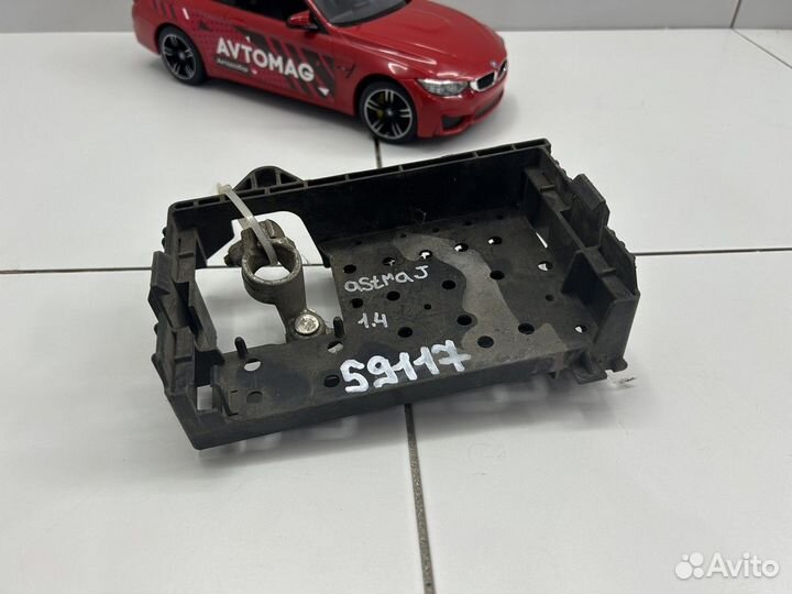 Клемма плюс (Opel Astra)