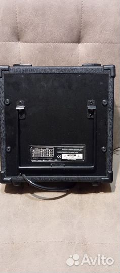 Гитарный комбоусилитель