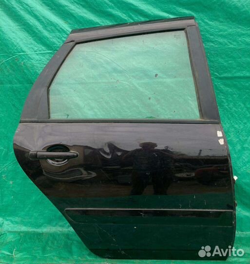 Правая задняя дверь LADA Kalina Granta