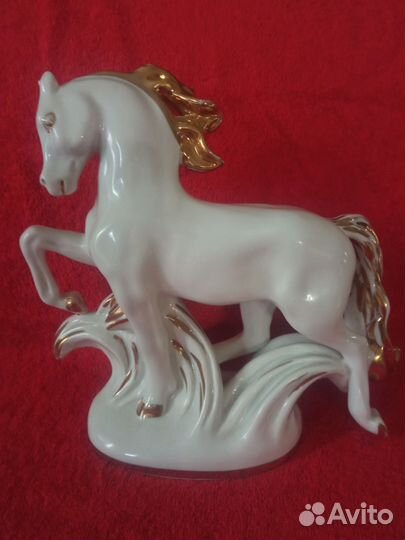 Фарфор конь лфз