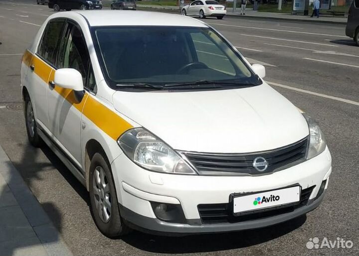 Nissan Tiida 1.6 МТ, 2011, 285 000 км