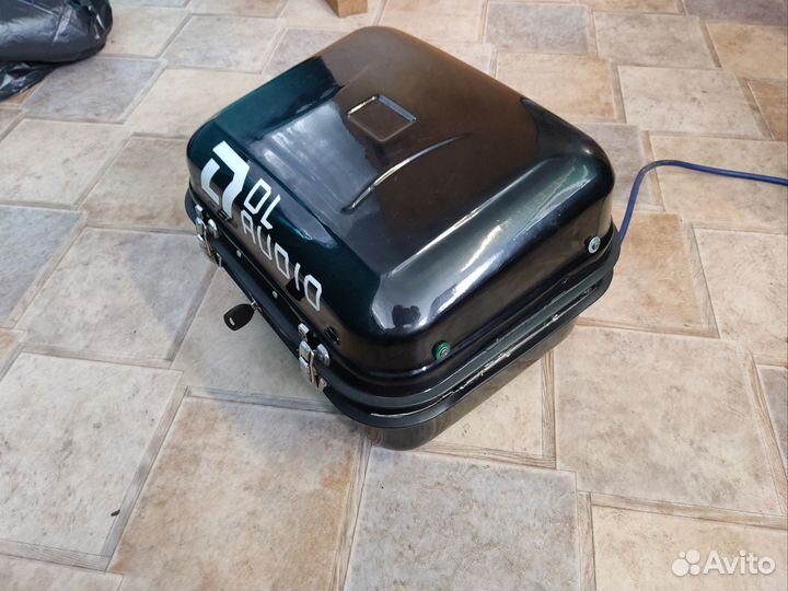 Кофр с музыкой на мопед