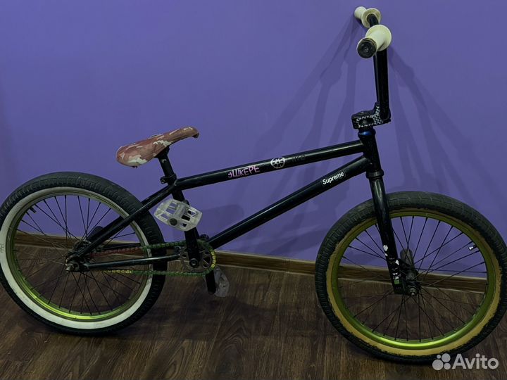 Трюковой велосипед BMX