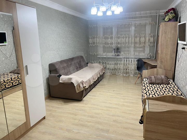 2-к. квартира, 66 м², 1/5 эт.