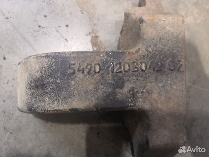 Кронштейн kamaz 5490