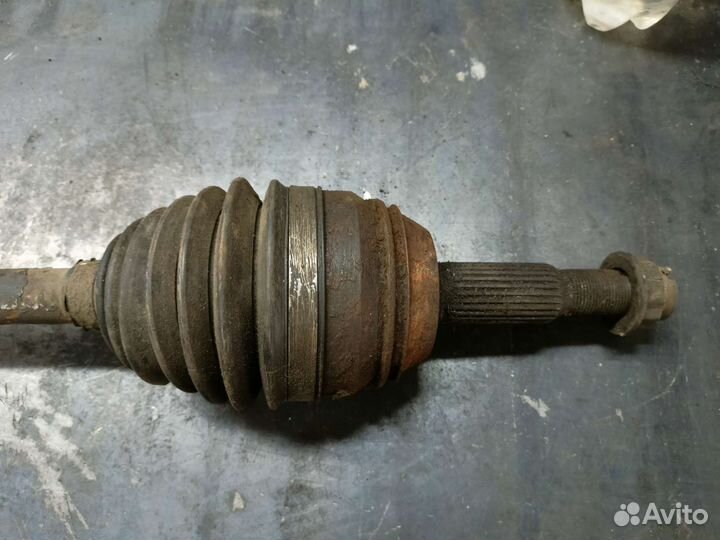 Левый привод 2wd toyota Matrix, Pontiac Vibe