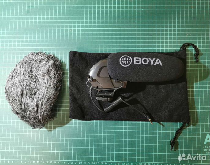 Направленный микрофон Boya