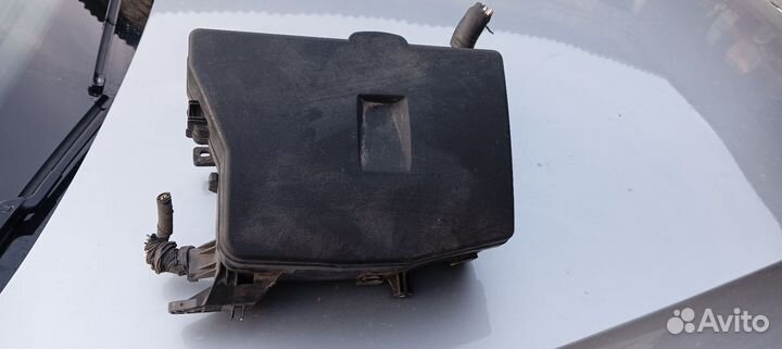 Блок предохранителей Toyota Corolla 150. аурис