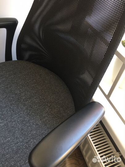 Компьютерное кресло