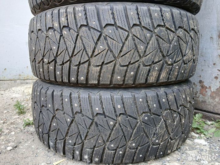 Goodyear Ultragrip 600 225/55 R17