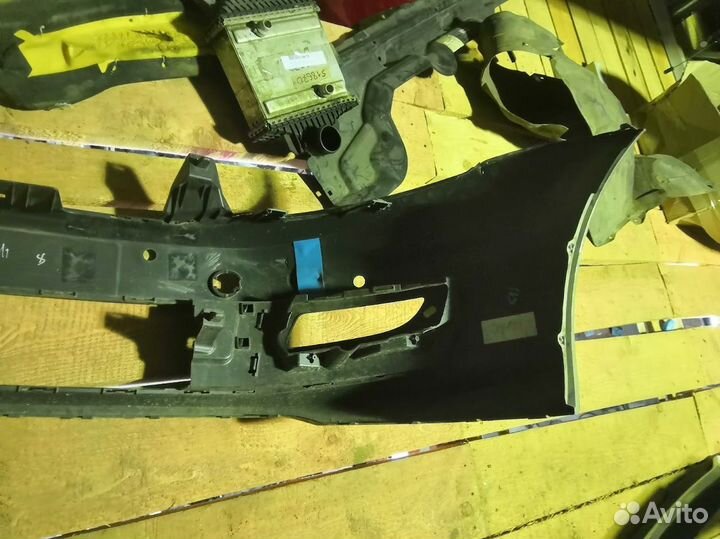 Бампер передний volkswagen polo 17 г