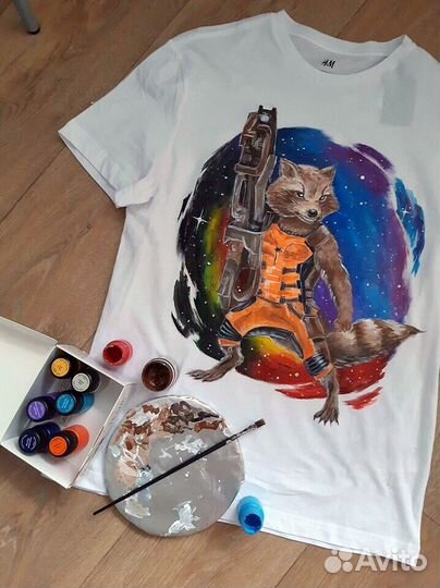 Роспись стен, одежды и картины на заказ