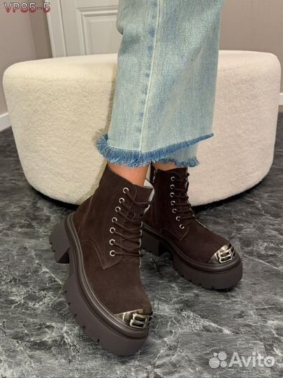 Balenciaga ботинки женские натуральные