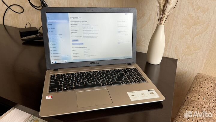 Ноутбук asus