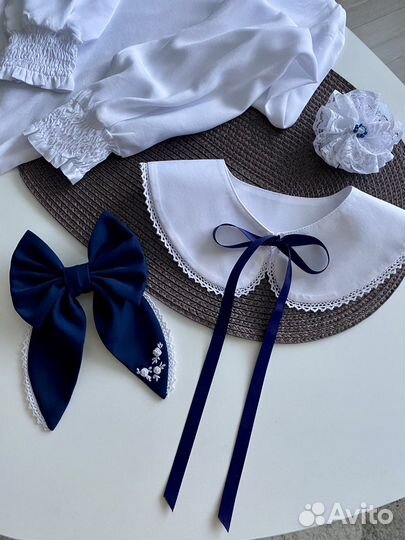 Школьный бант на заколке