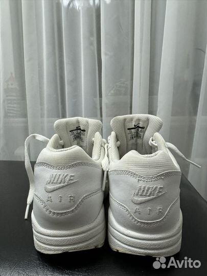 Кожаные кроссовки nike air max белые оригинал