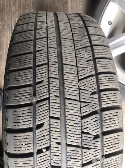 Yokohama Ice Guard IG50+ 215/50 R17