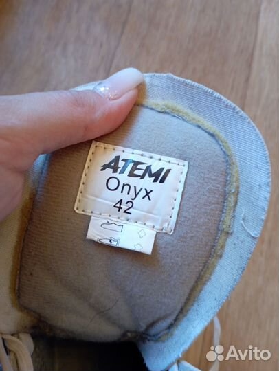 Коньки фигурные женские