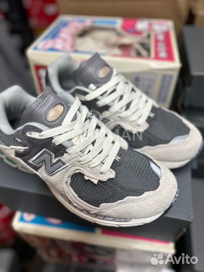 Кроссовки New Balance 2002r