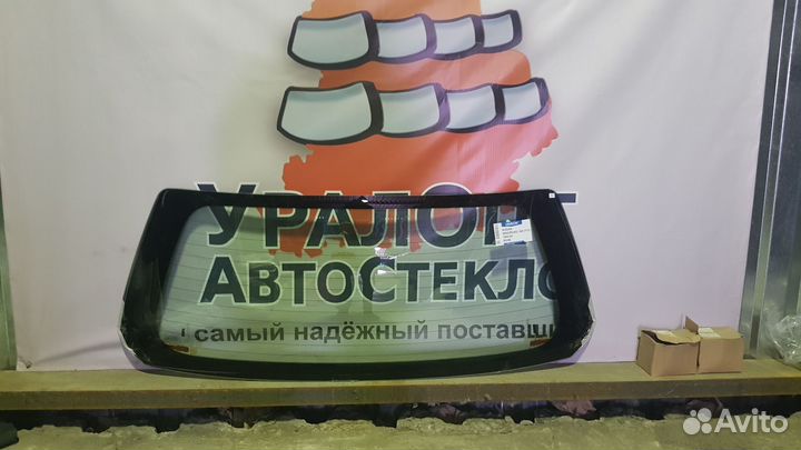 Заднее стекло Opel Corsa