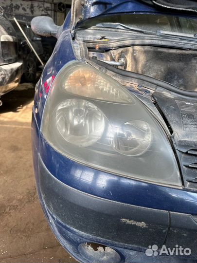Фара правая Renault Clio хетчбек 1.5 DCI K9K 2005