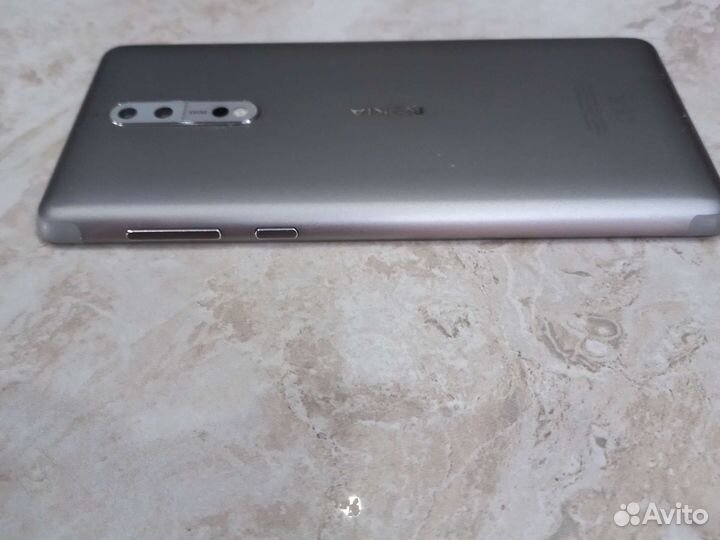 Nokia 8