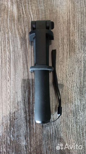 Монопод Xiaomi Mi Bluetooth Selfie Stick