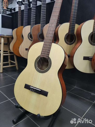 Классическая гитара Cort AC100 SG