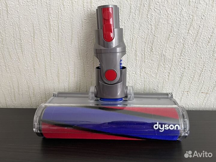 Новая щетка Dyson Fluffy