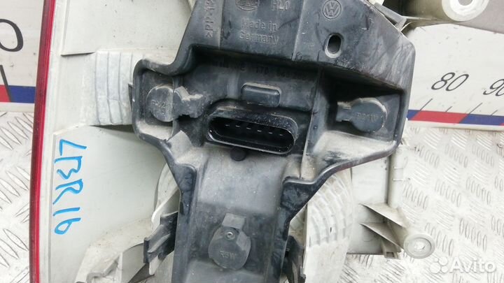 Фонарь Volkswagen Touran (2003-2010)