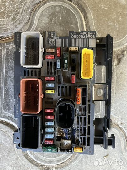 Блок предохранителей peugeot 308