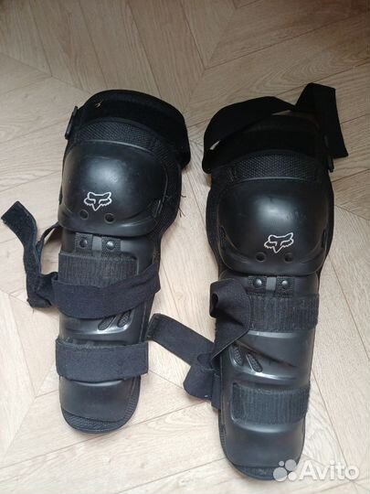 Наколенники FOX