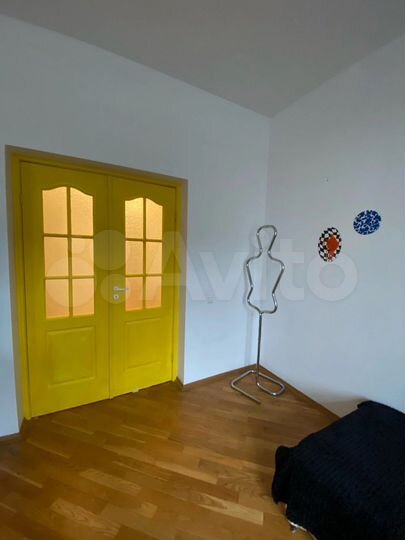 Комната 30 м² в 4-к., 4/9 эт.