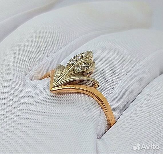 Золотое кольцо с камнем 21,5р