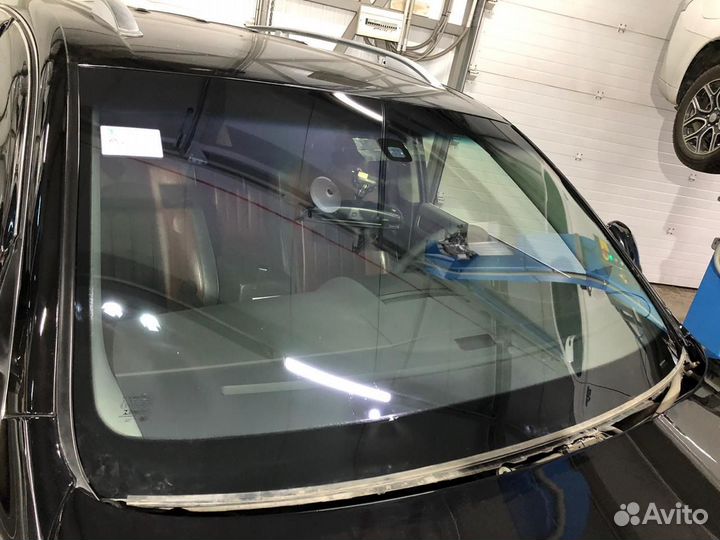 Лобовое стекло Volkswagen Touareg