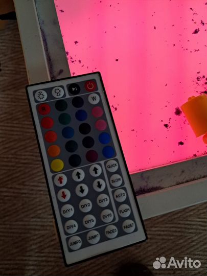 Световой стол-планшет для рисования песком