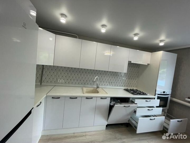 Кухня угловая для студии Элина