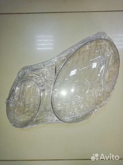 Стекло фары Mercedes-Benz w210/w211