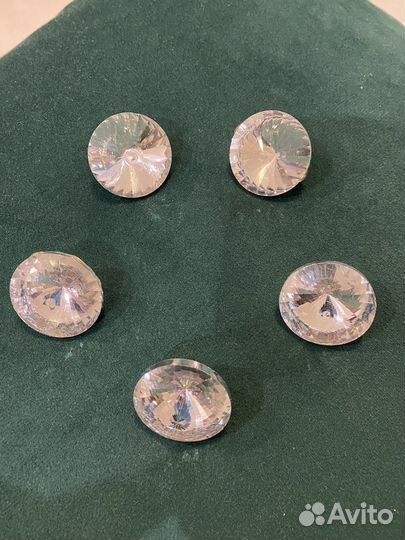 Пуговицы декоративные- стразы 5 шт