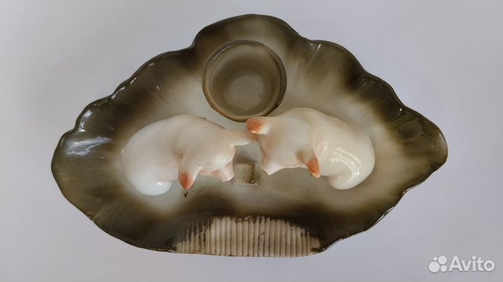 Старинная фарфоровая пепельница подсвечник свинки