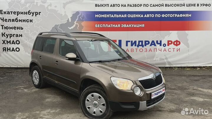 Ступица передняя Skoda Yeti (5L) 1K0498621